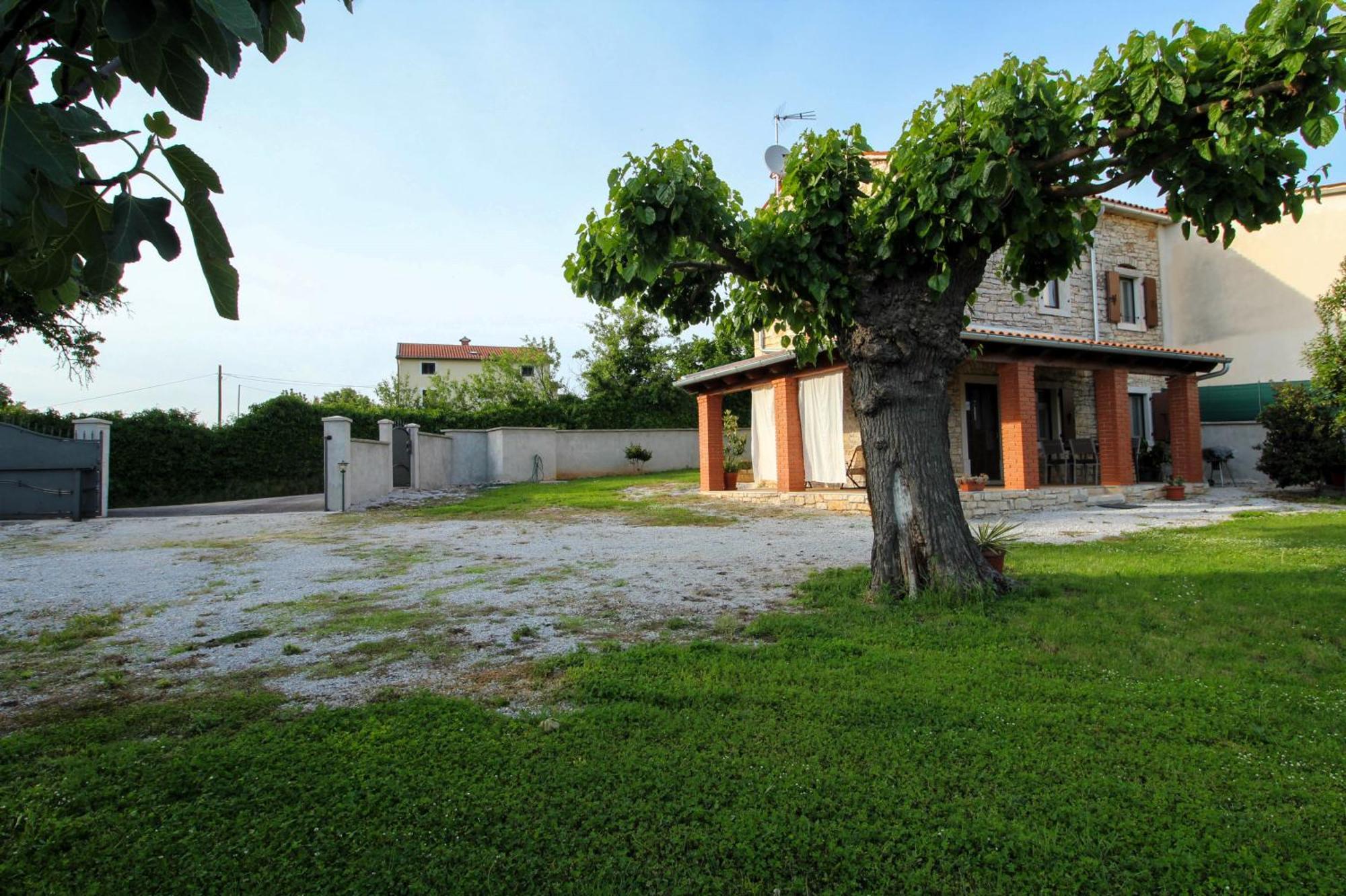 Višnjan Holiday Home Zora מראה חיצוני תמונה