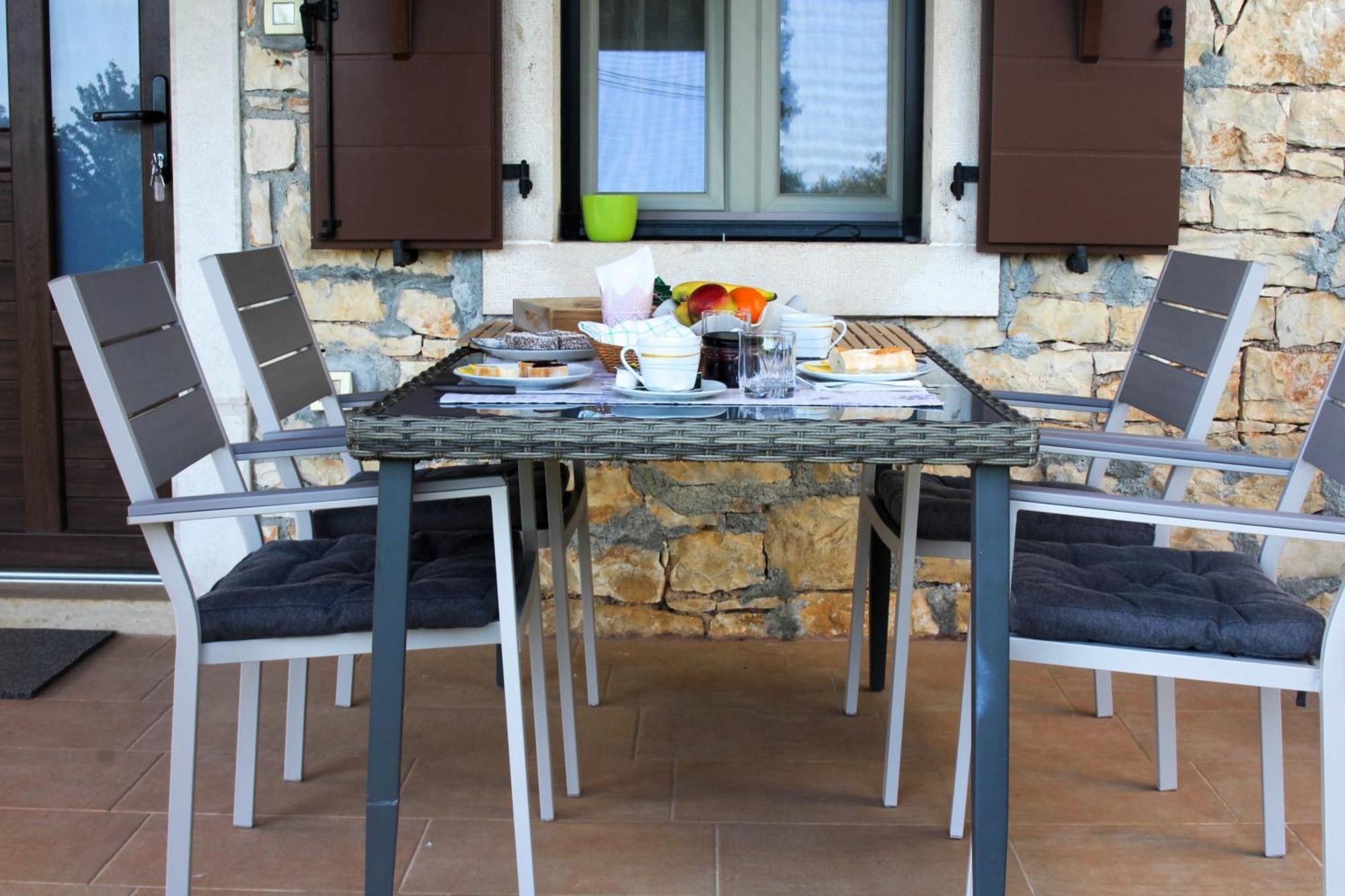 Višnjan Holiday Home Zora מראה חיצוני תמונה