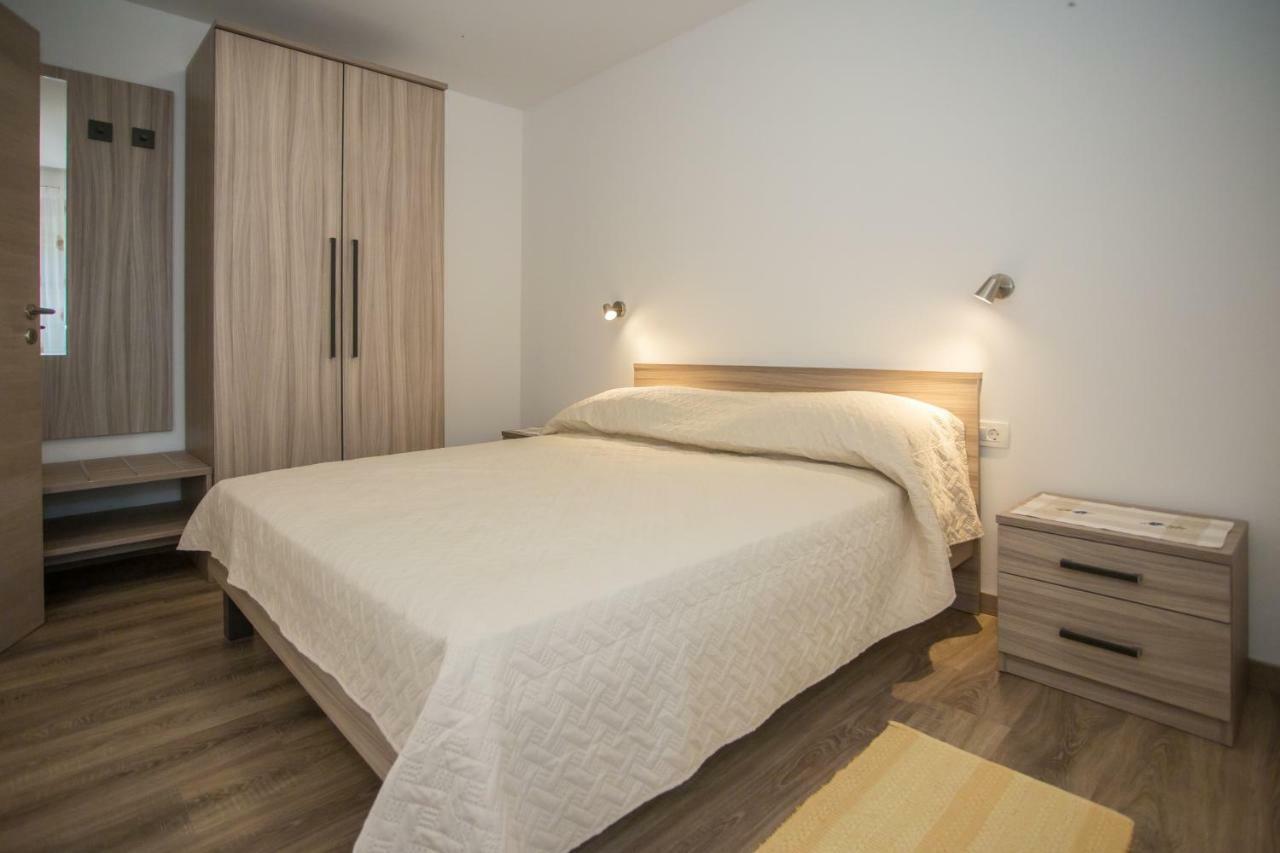 Višnjan Holiday Home Zora מראה חיצוני תמונה