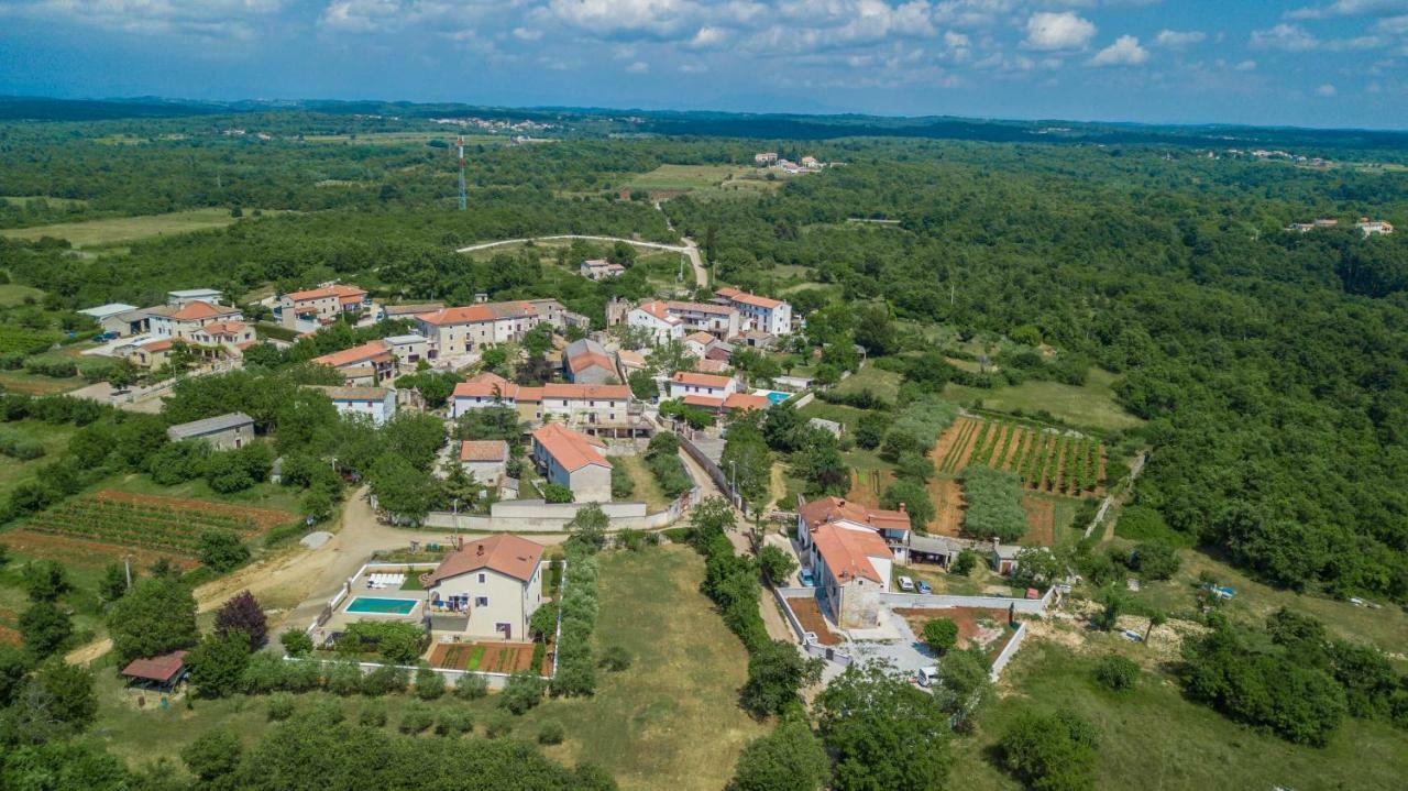 Višnjan Holiday Home Zora מראה חיצוני תמונה
