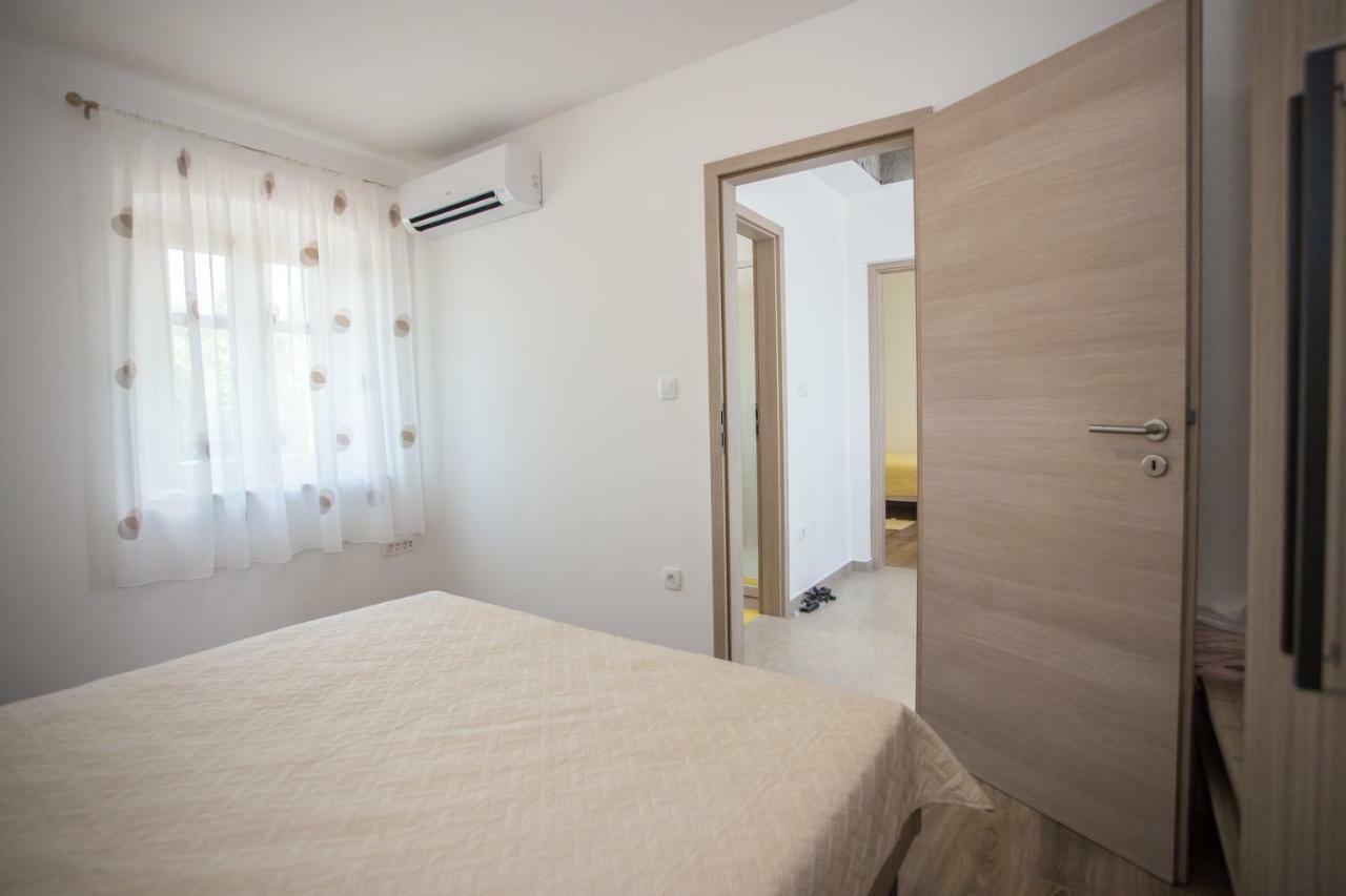 Višnjan Holiday Home Zora מראה חיצוני תמונה