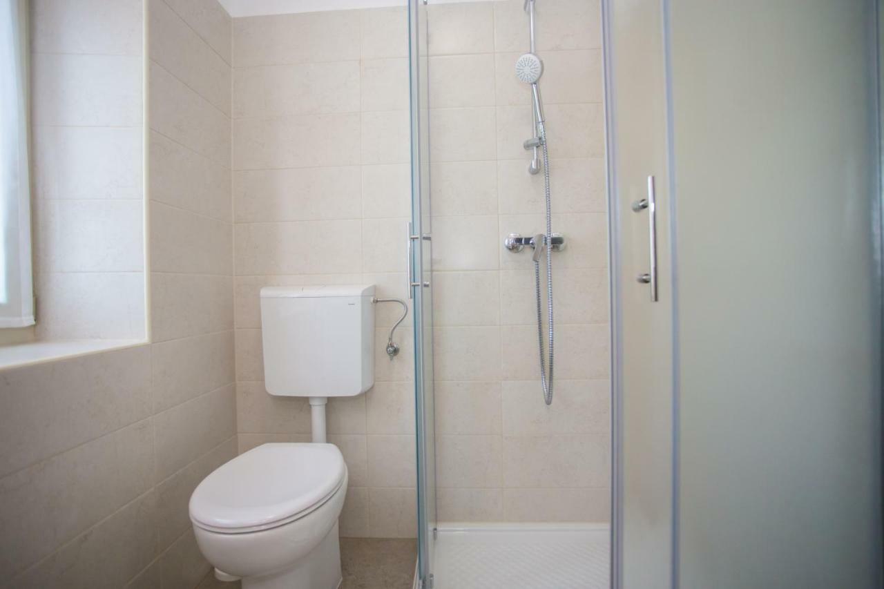 Višnjan Holiday Home Zora מראה חיצוני תמונה