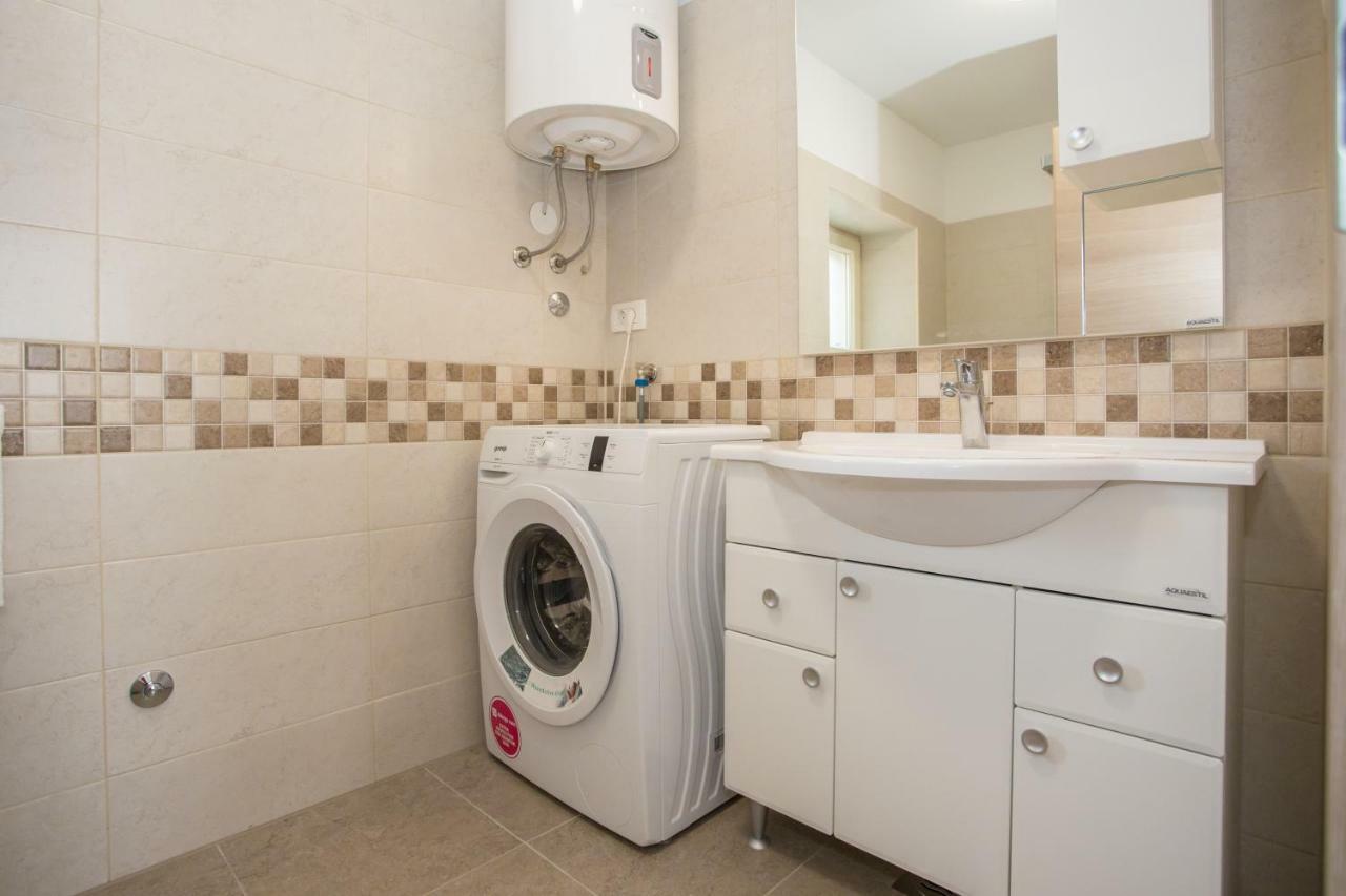 Višnjan Holiday Home Zora מראה חיצוני תמונה